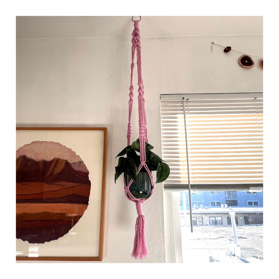 Macrame Plant Hanger (Pink)